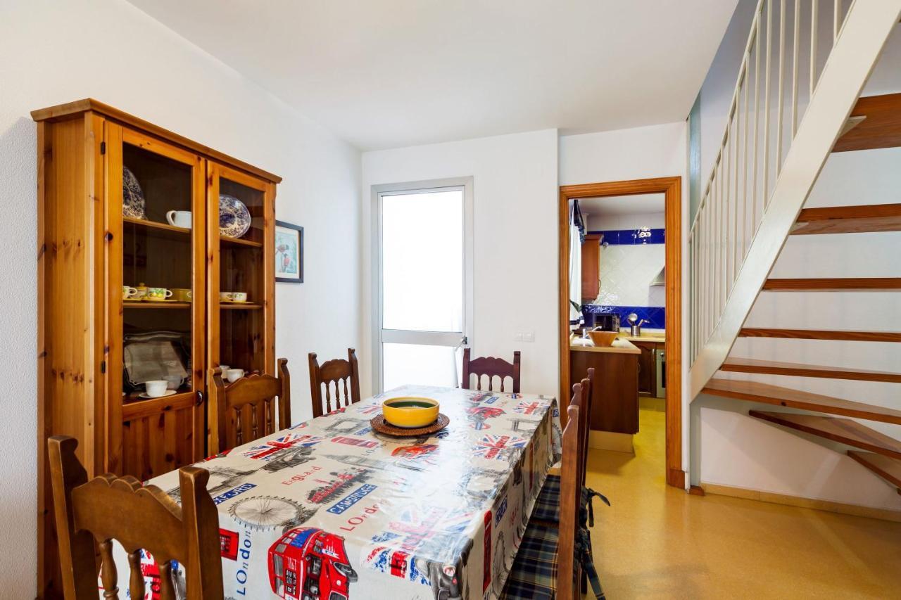 Duplex A Fontanilla Apartment โกนิล เด ลาฟรอนเตรา ภายนอก รูปภาพ